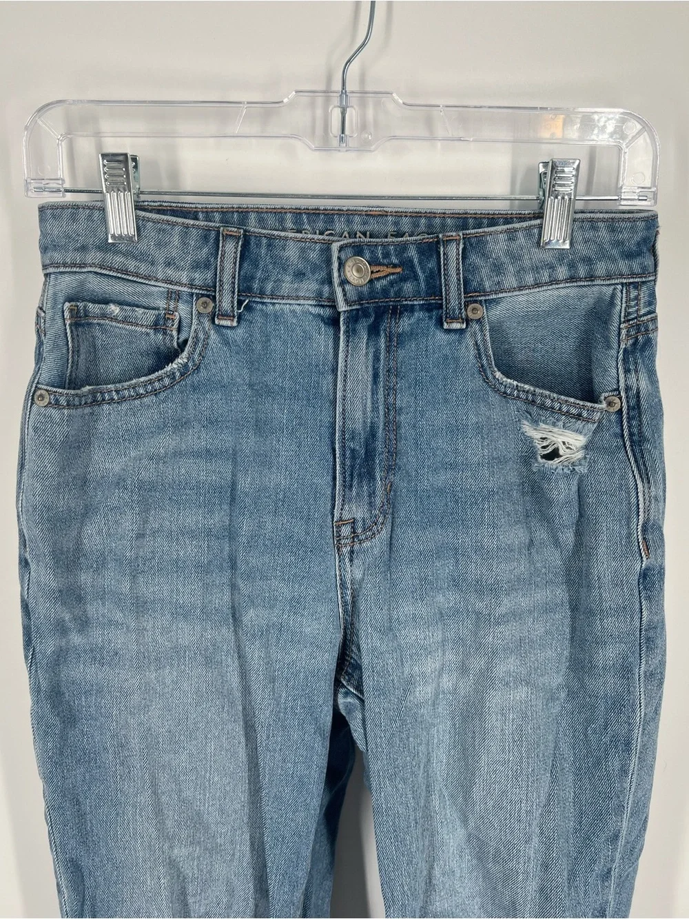 American Eagle Outfitters Women's Light Blue Distressed Mom Jeans Size 4 Regular - Picture 2 of 9